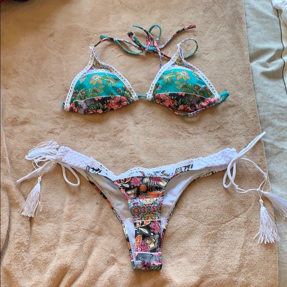 Colorful bikini set (small top large bottom)